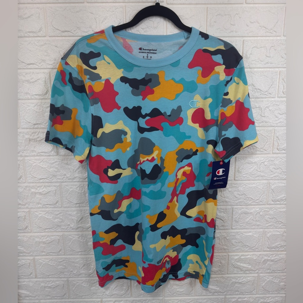 Champion Men's Multicolor Camo T-Shirt. Size S
